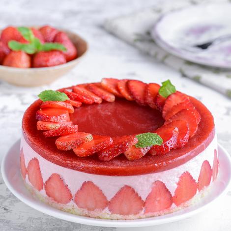 Lớp Strawberry Faisier Cake